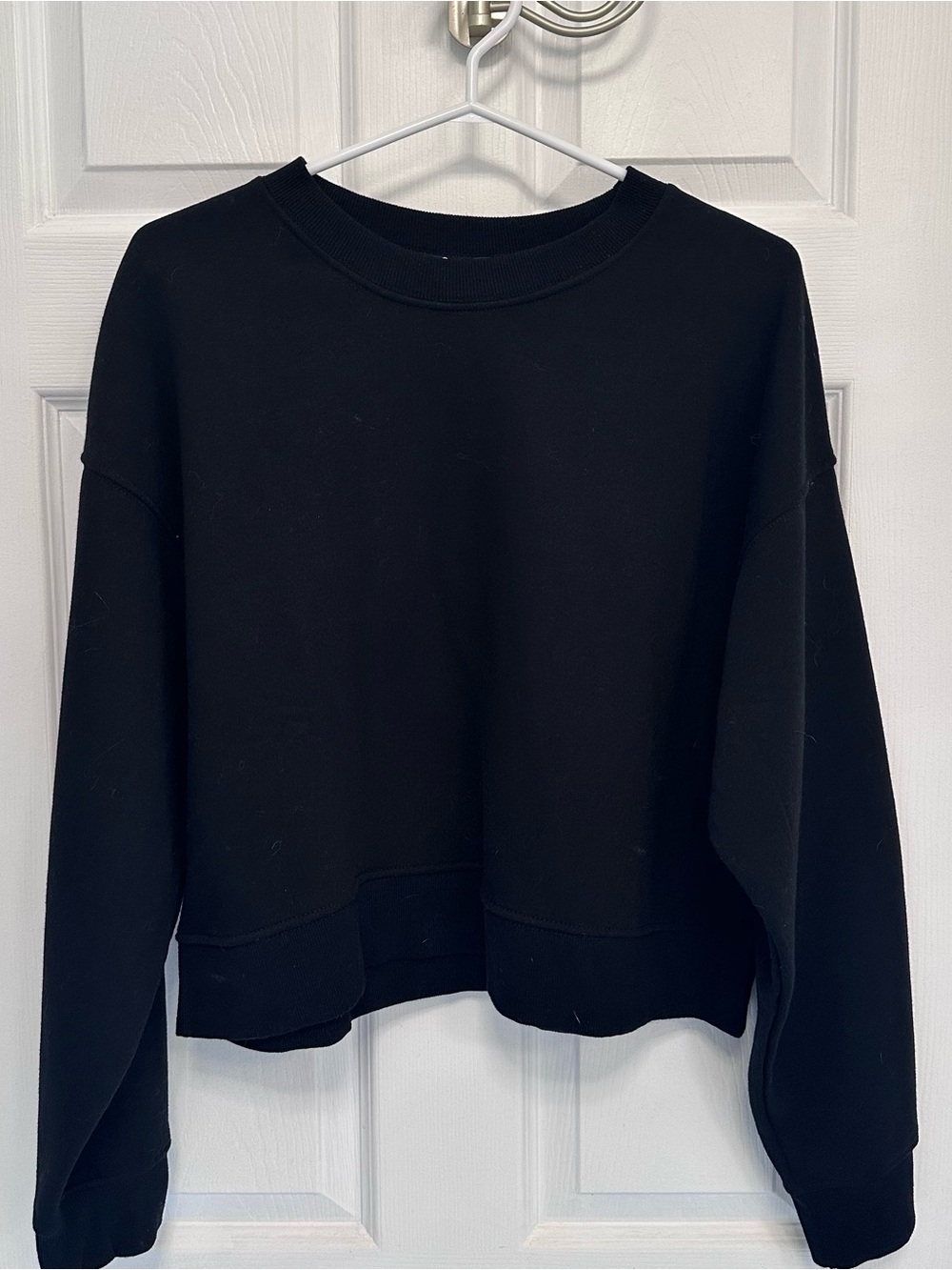 Zara Black Crewneck Sweatshirt
